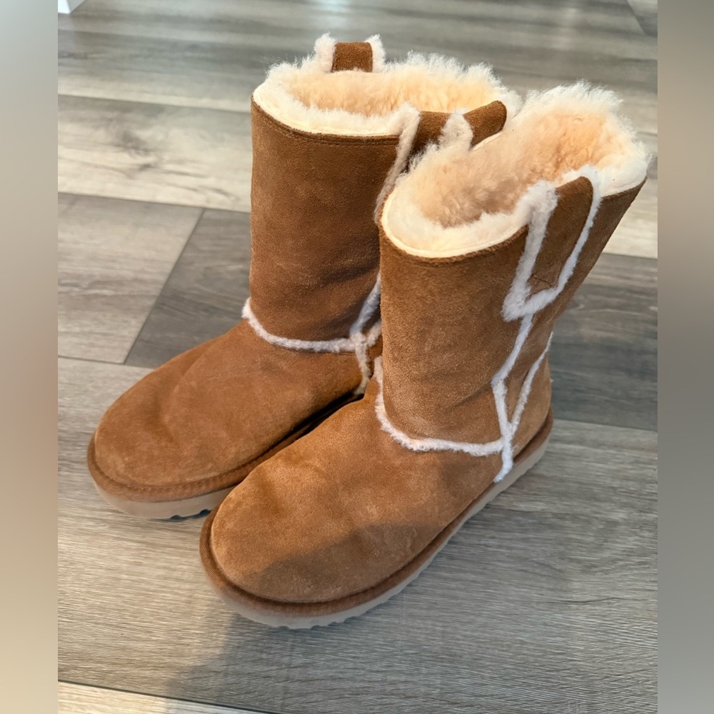 UGG Tan Shearling Lined Boots